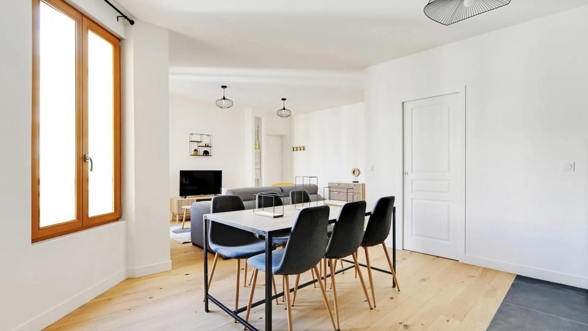 Flexliving - Whole Flat - Fessart Apartment
